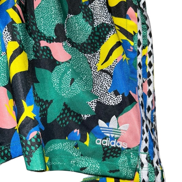 WOMAN ADIDAS ORIGINALS X HER STUDIO LONDON FLORAL SHORTS size Medium M - Picture 2 of 4